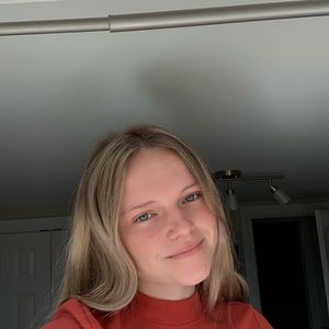 Meet your Posher, Sarah-jane